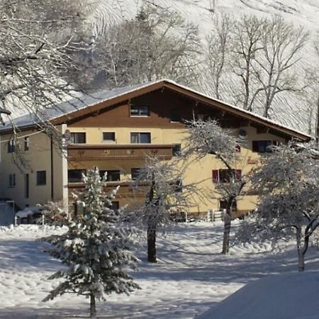 Pension & Ferienwohnungen Haus Edelweiss Holzgau Exteriér fotografie
